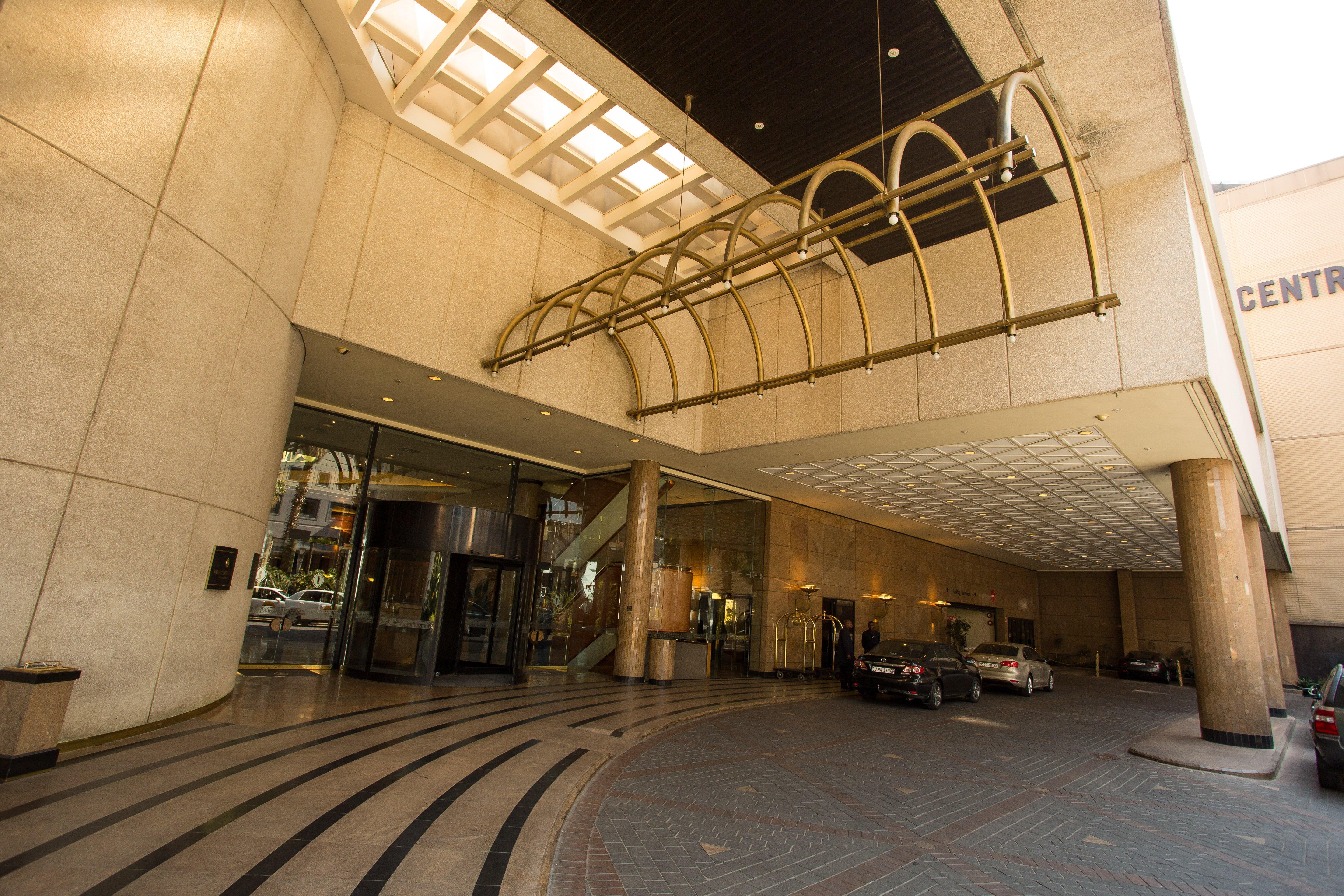 Intercontinental Johannesburg Sandton Towers, An Ihg Hotel Exterior photo